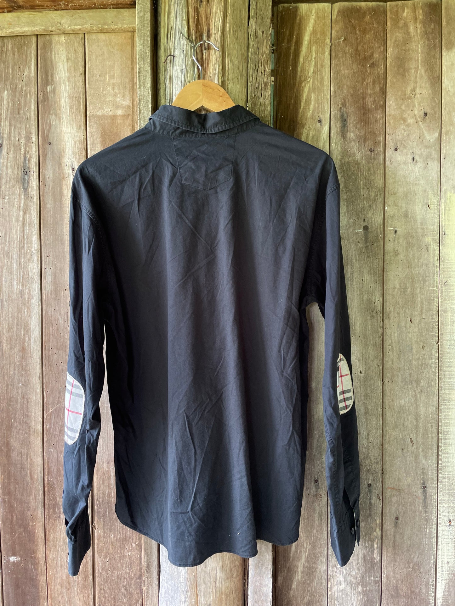 Black Burberry shirt (XXL)