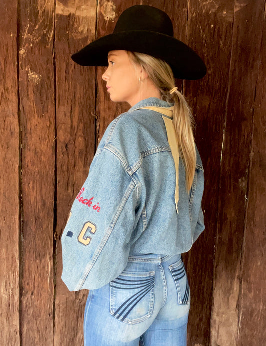 Vintage denim jacket (M/L)